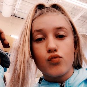 Meet your Posher, Lilli